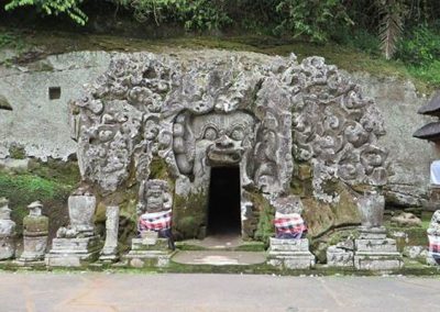 Objek Wisata di Ubud Pura Goa Gajah